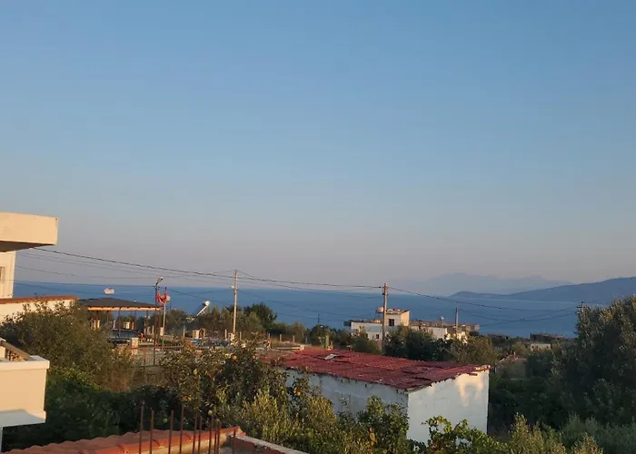 Mirror Hill * Саранда